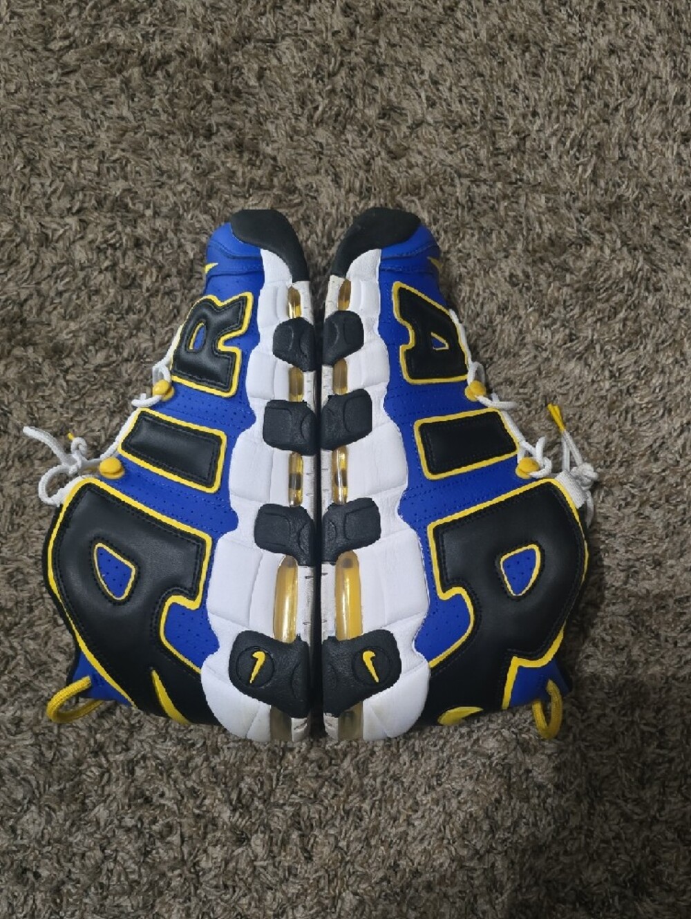Air Max Uptempo  Basketball Sneakers - Picture 2 of 3